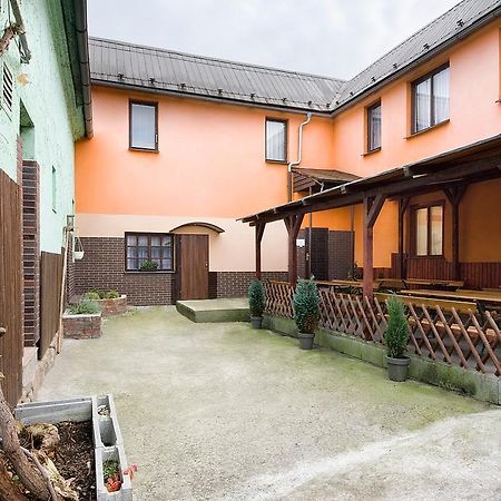 Penzion Ostrava-Levne Ubytovani 外观 照片